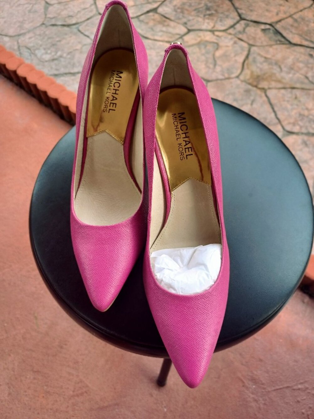 Michael Kors Pink Pointed Toe Pumps Size 7M 3.5" Heels Like New